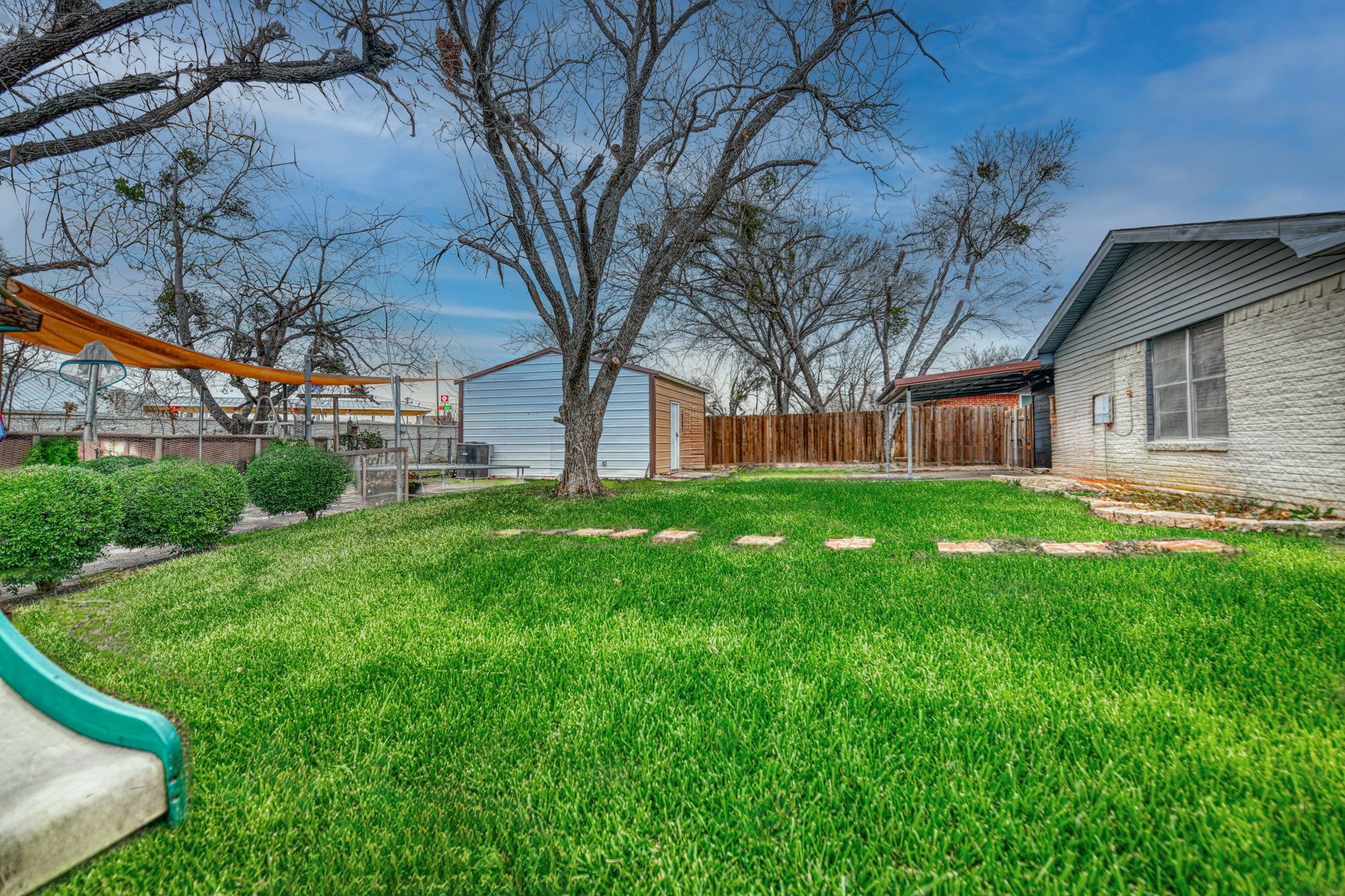 1304 Crestview Drive Kaufman TX 75142