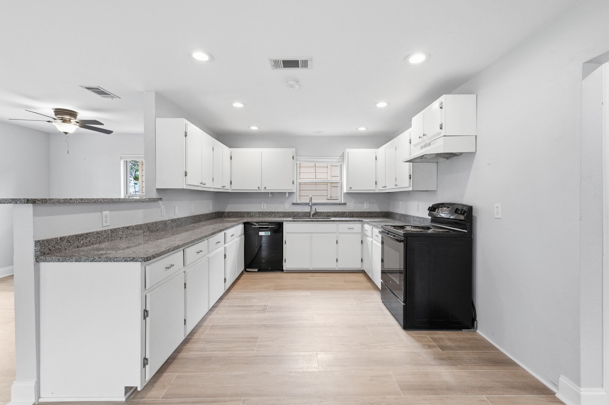 1303 Arizona Avenue Dallas TX 75216