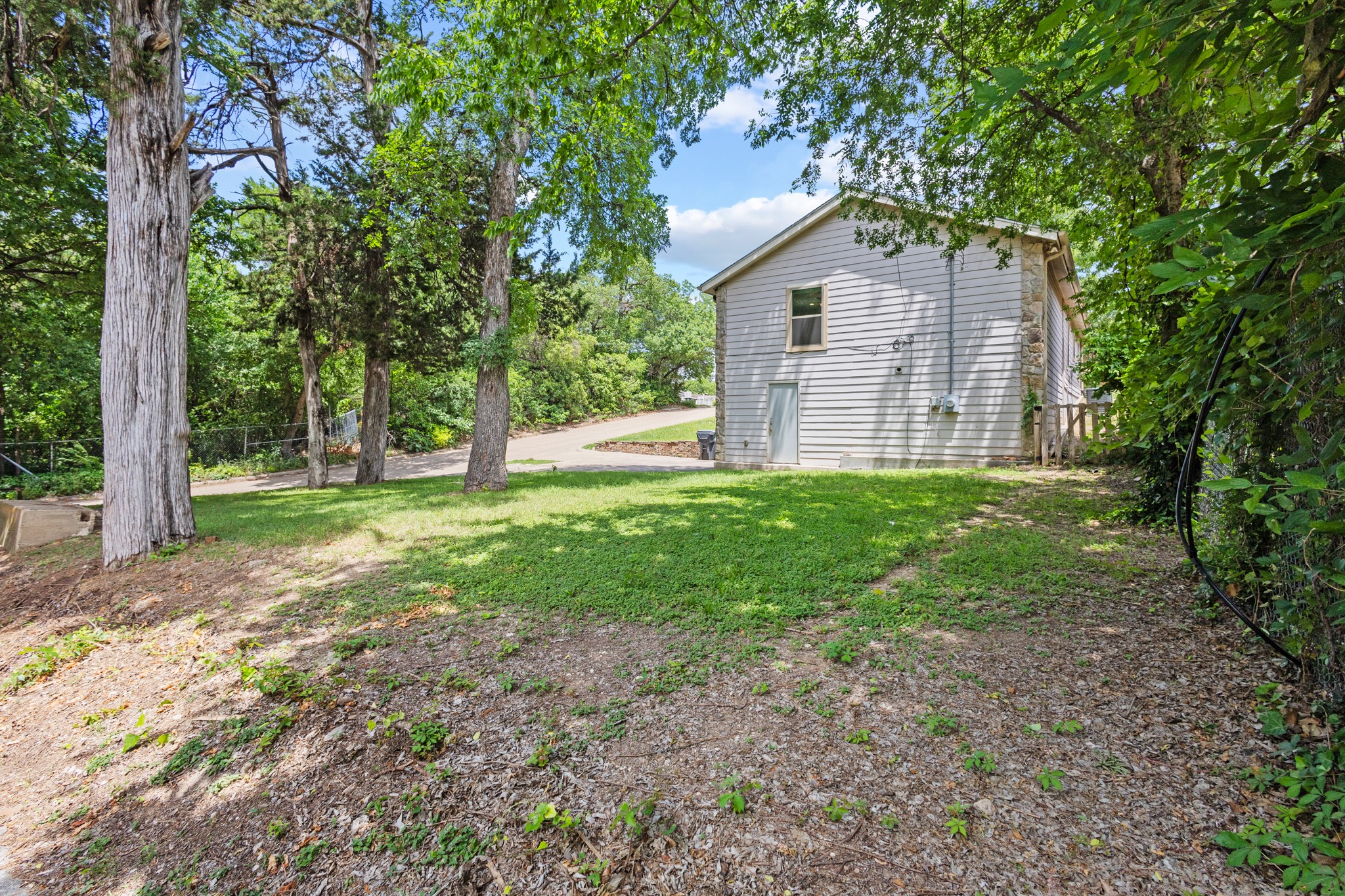 1303 Arizona Avenue Dallas TX 75216