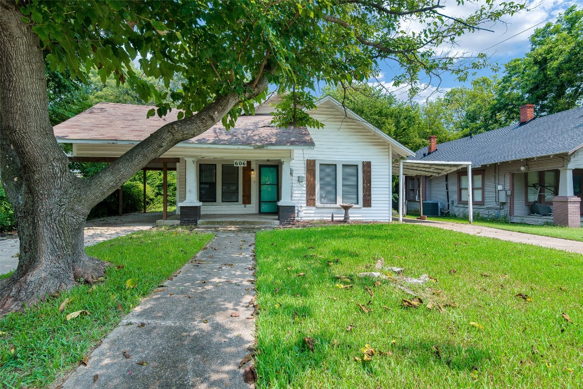606 N Virginia Street Terrell TX 75160