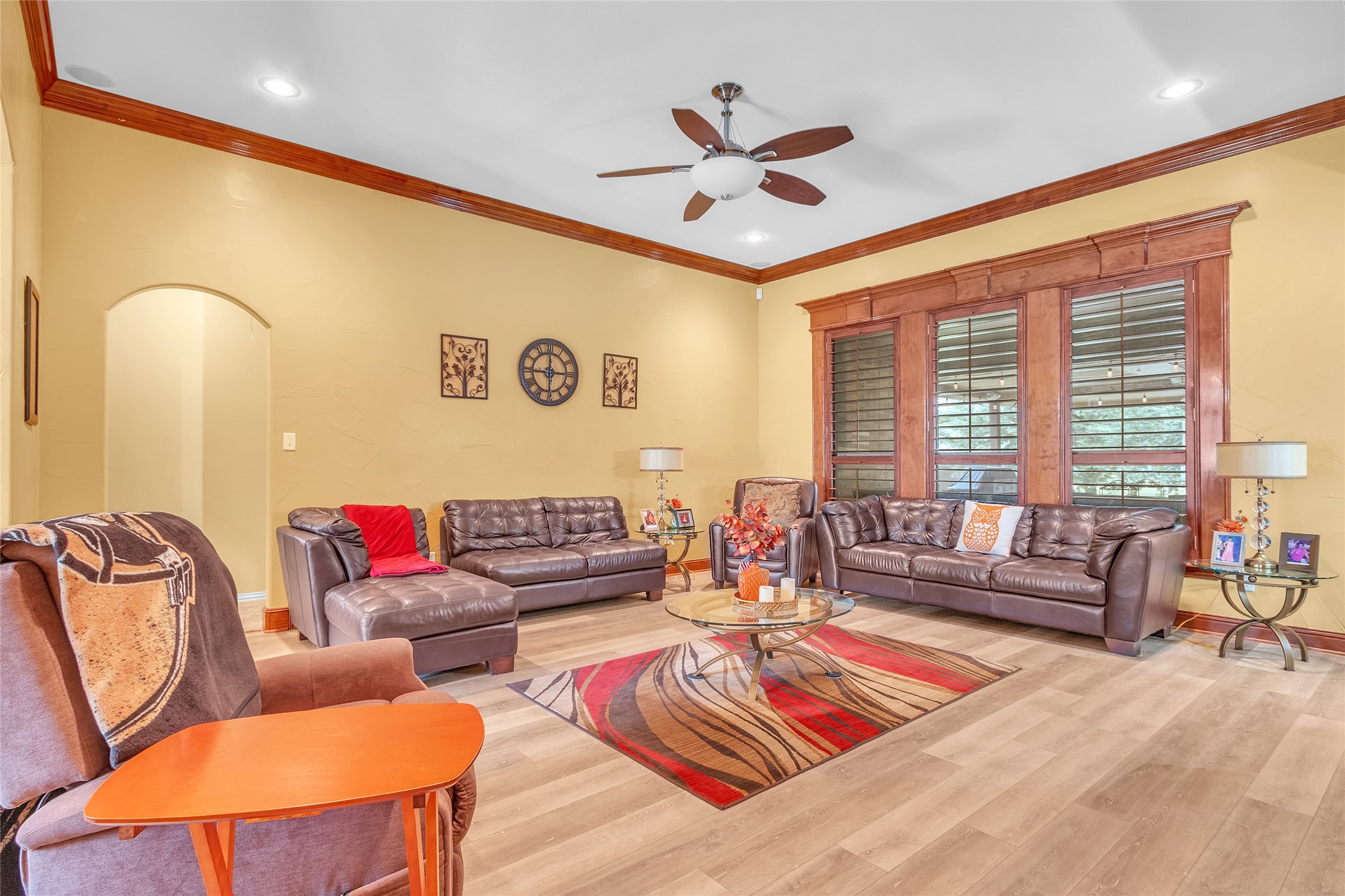 1921 Willow Bend Drive Oak Leaf TX 75154
