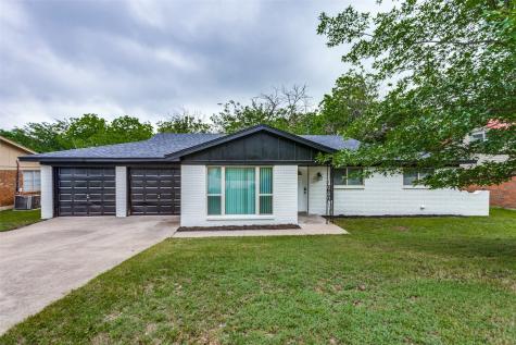 1209 Sproles Drive Benbrook TX 76126