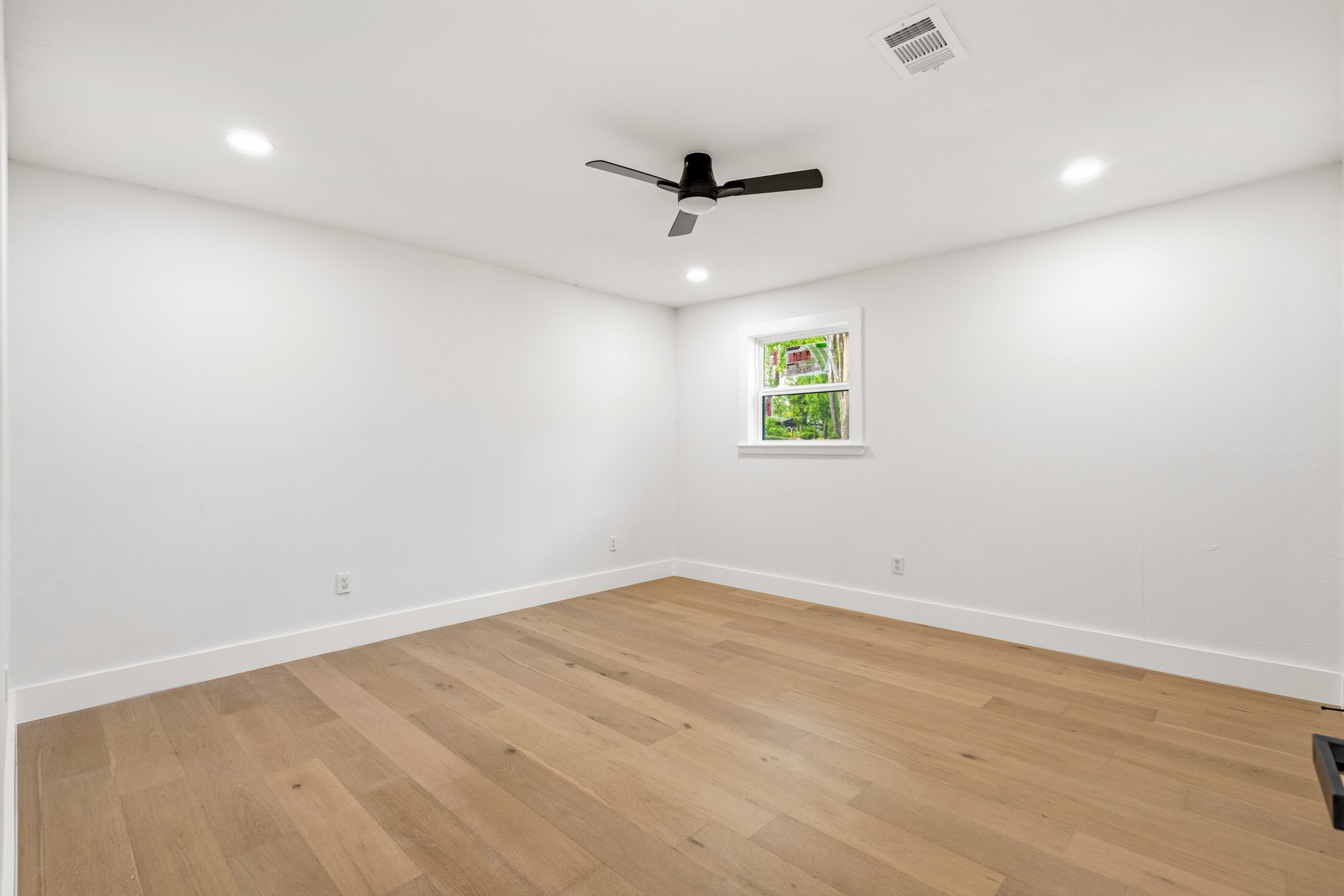 2528 Springvale Drive Farmers Branch TX 75234