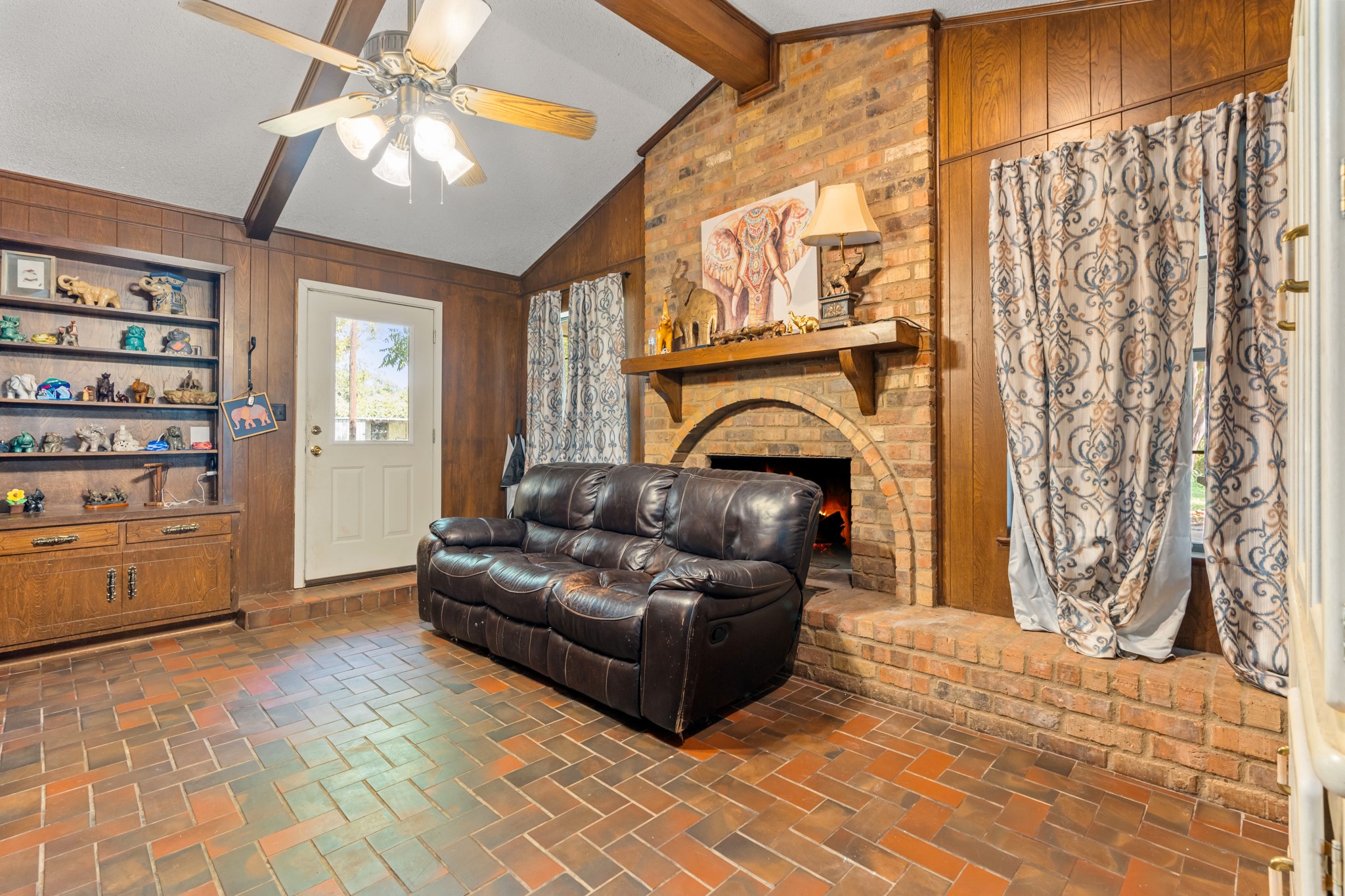 821 E Stegall Road Robinson TX 76706