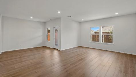 3303 Spaulding Drive Paris TX 75460