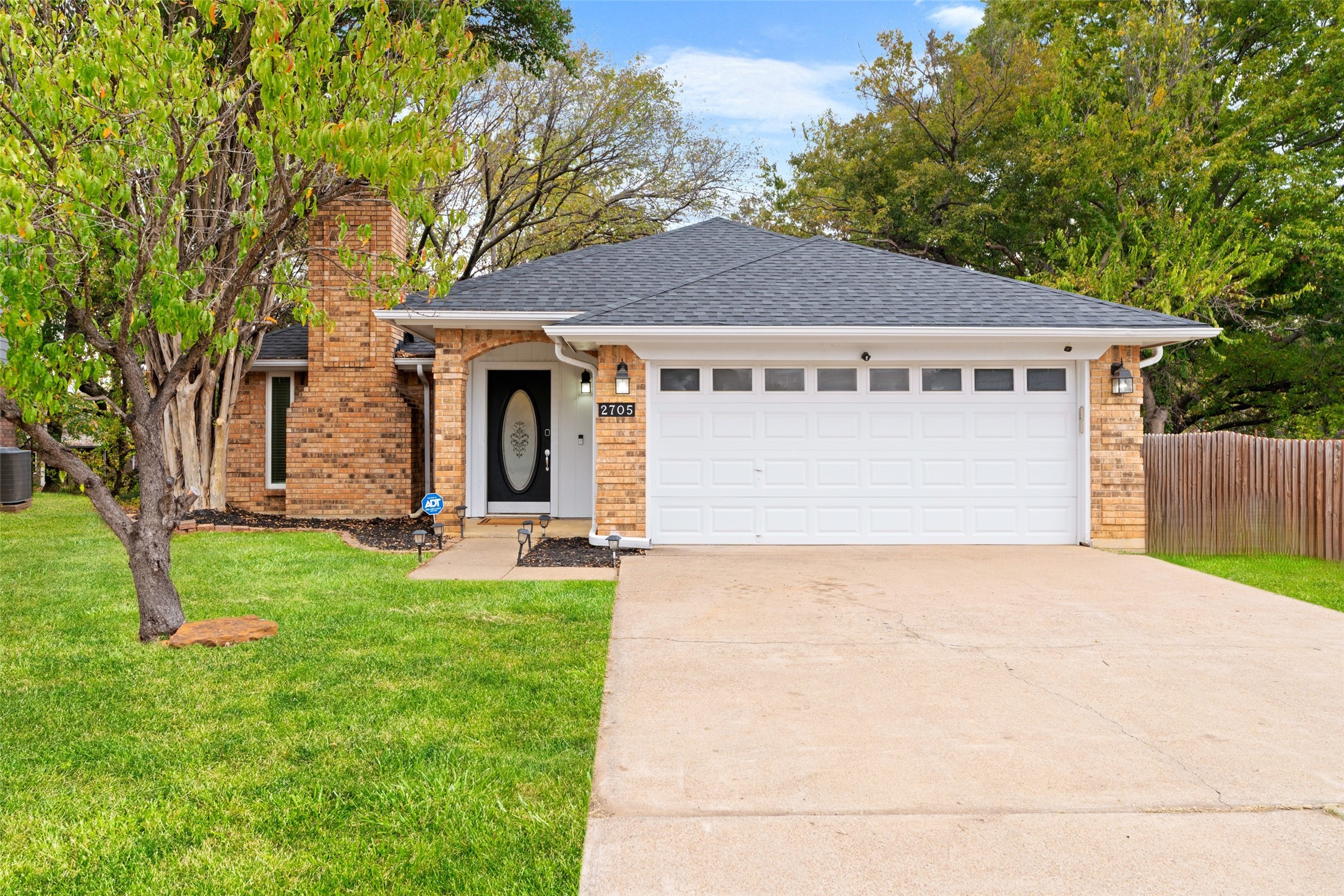 2705 Dover Gardens Drive Arlington TX 76017