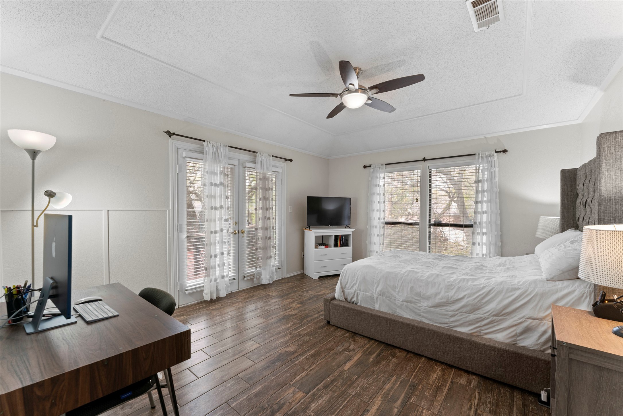 2705 Dover Gardens Drive Arlington TX 76017