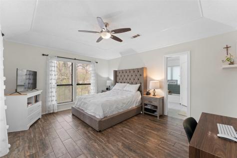 2705 Dover Gardens Drive Arlington TX 76017