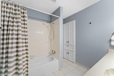 2705 Dover Gardens Drive Arlington TX 76017