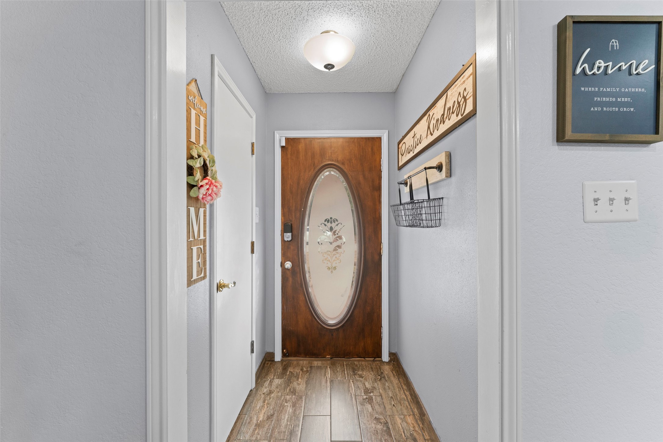 2705 Dover Gardens Drive Arlington TX 76017