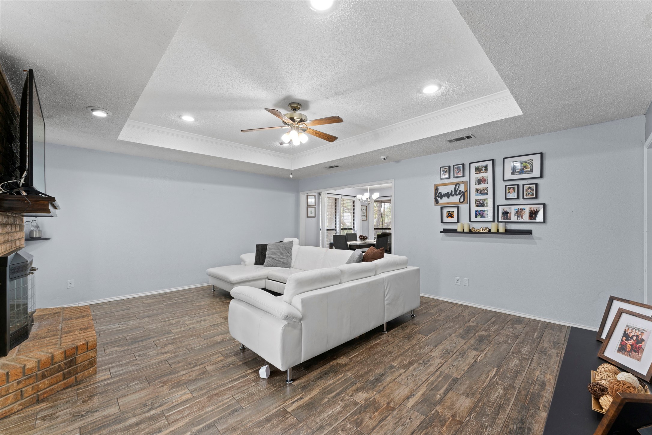 2705 Dover Gardens Drive Arlington TX 76017
