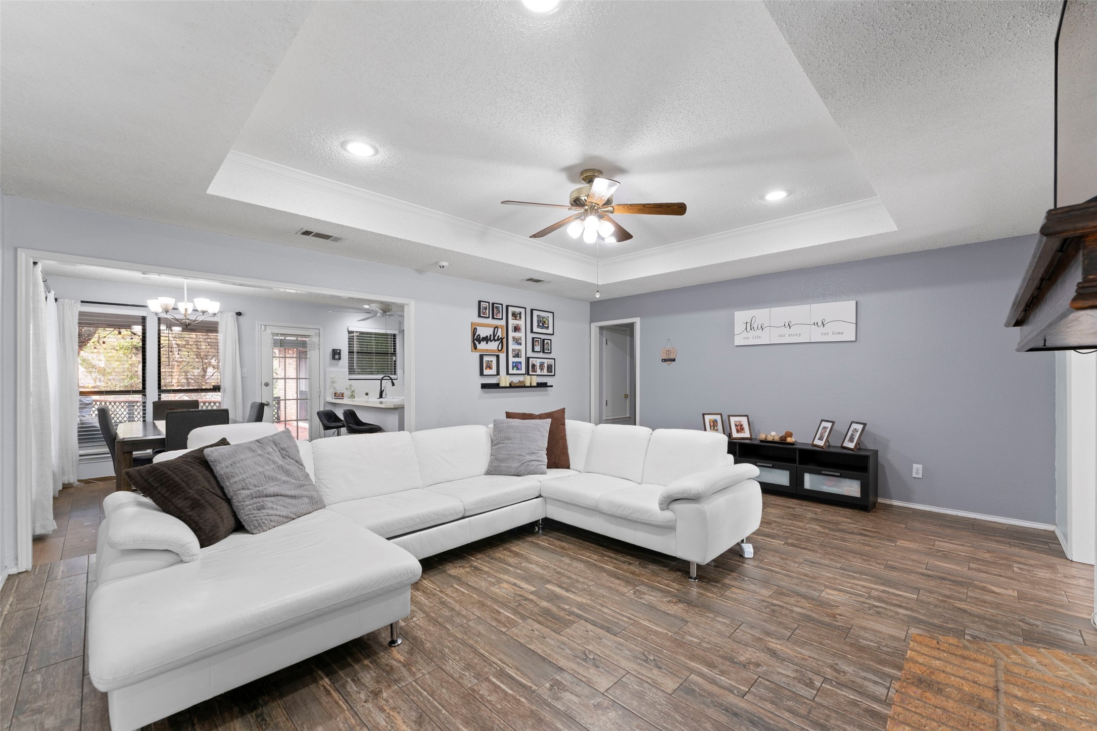 2705 Dover Gardens Drive Arlington TX 76017