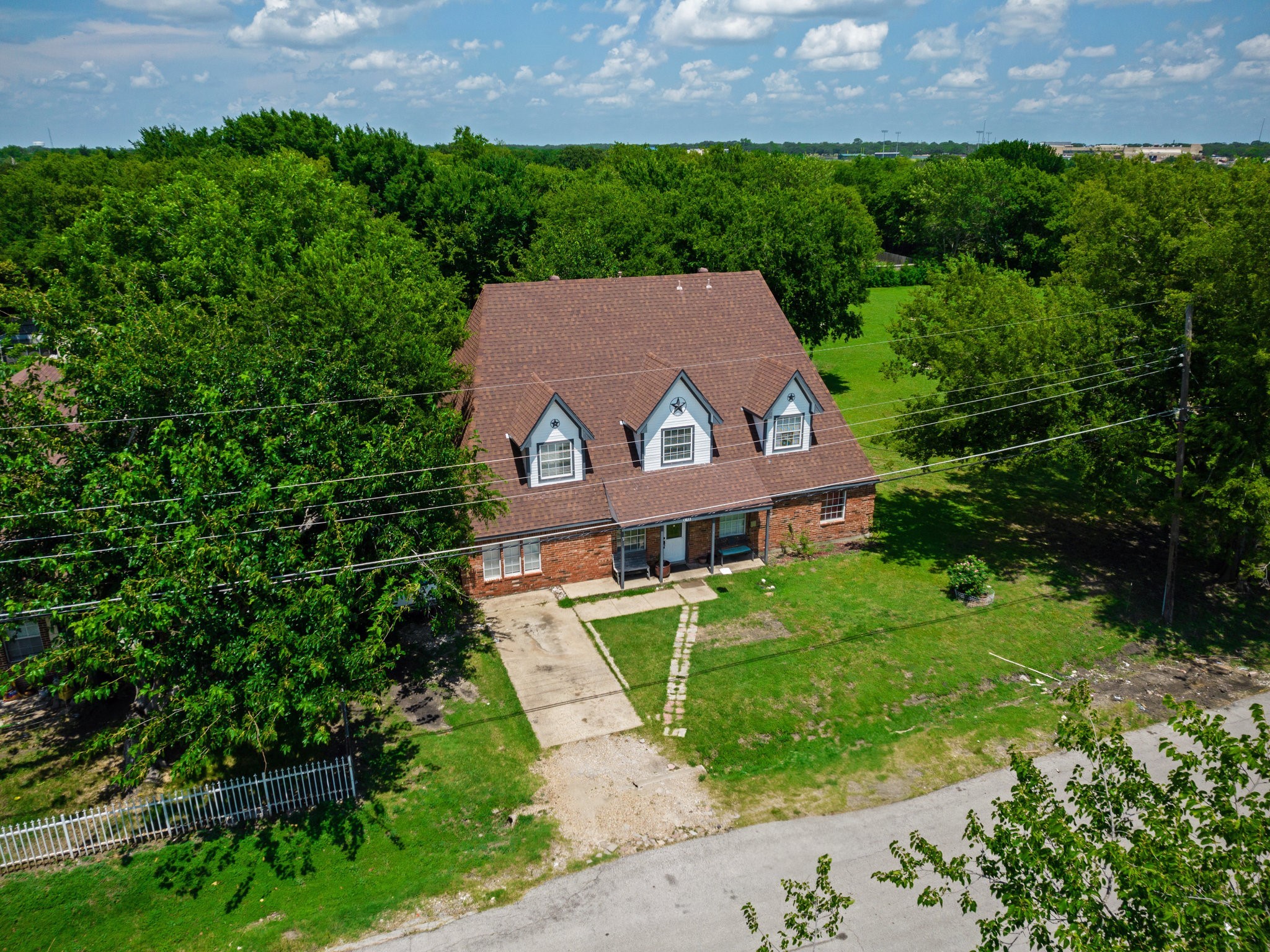 13833 Indian Wells Road Dallas TX 75253