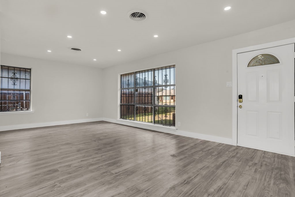 1246 Brookmere Drive Dallas TX 75216