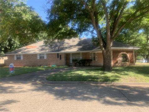 2402 Nottingham Place Grand Prairie TX 75050