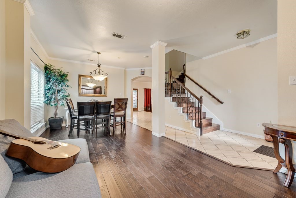 5715 Creekhollow Drive Arlington TX 76018