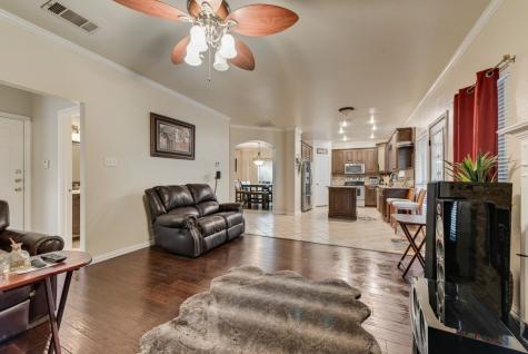 5715 Creekhollow Drive Arlington TX 76018