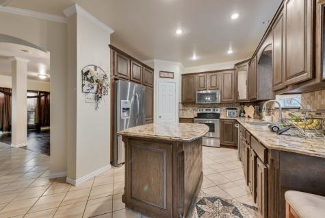 5715 Creekhollow Drive Arlington TX 76018