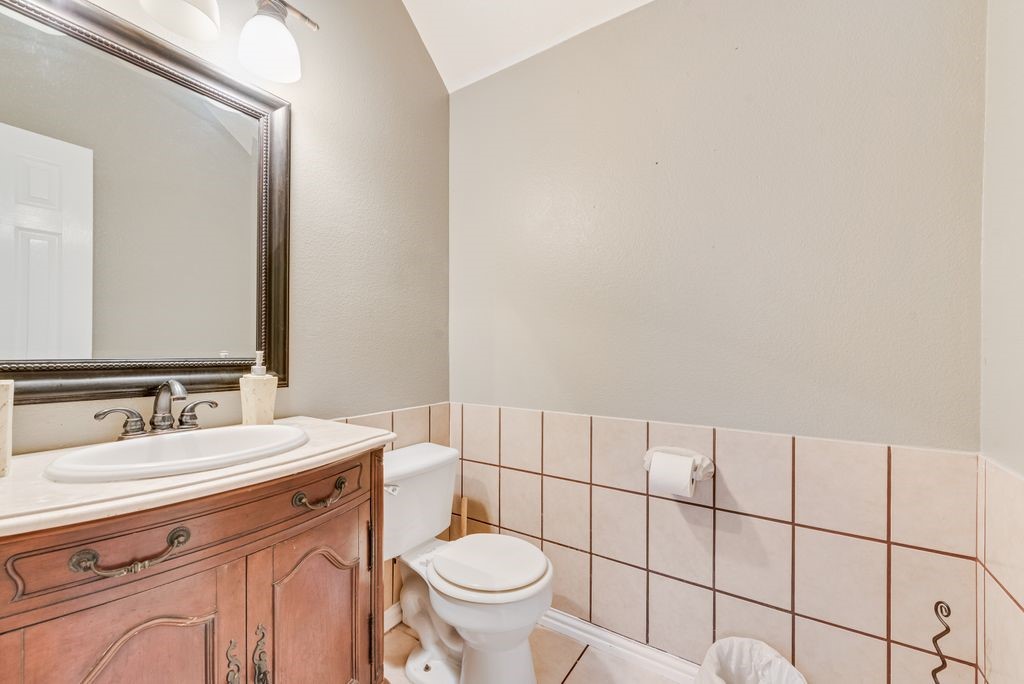 5715 Creekhollow Drive Arlington TX 76018