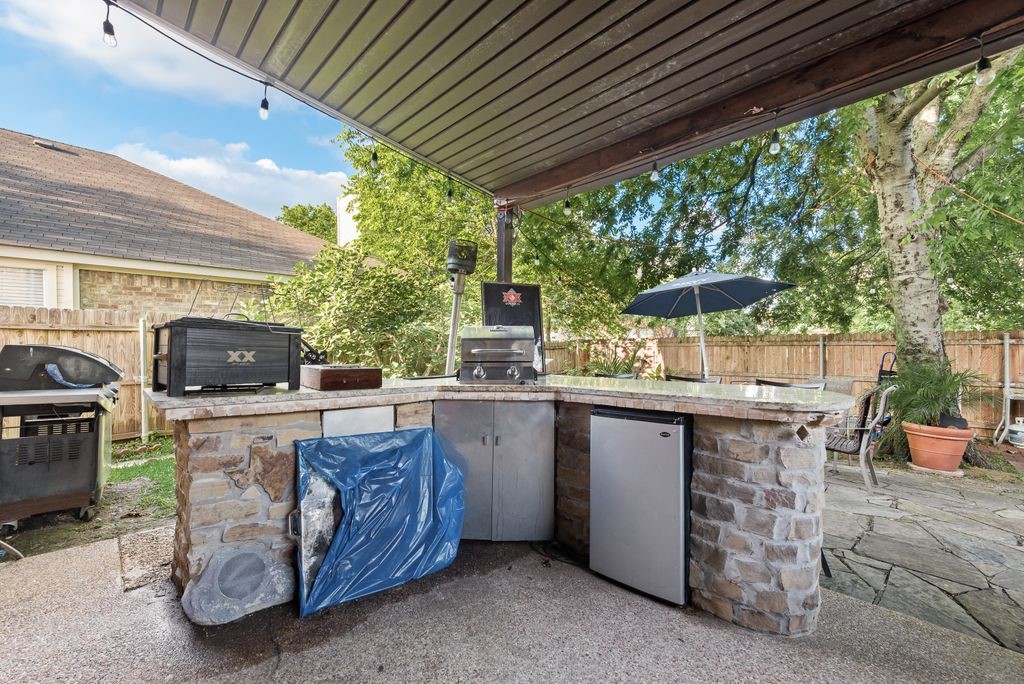 5715 Creekhollow Drive Arlington TX 76018