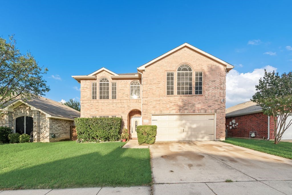 5715 Creekhollow Drive Arlington TX 76018