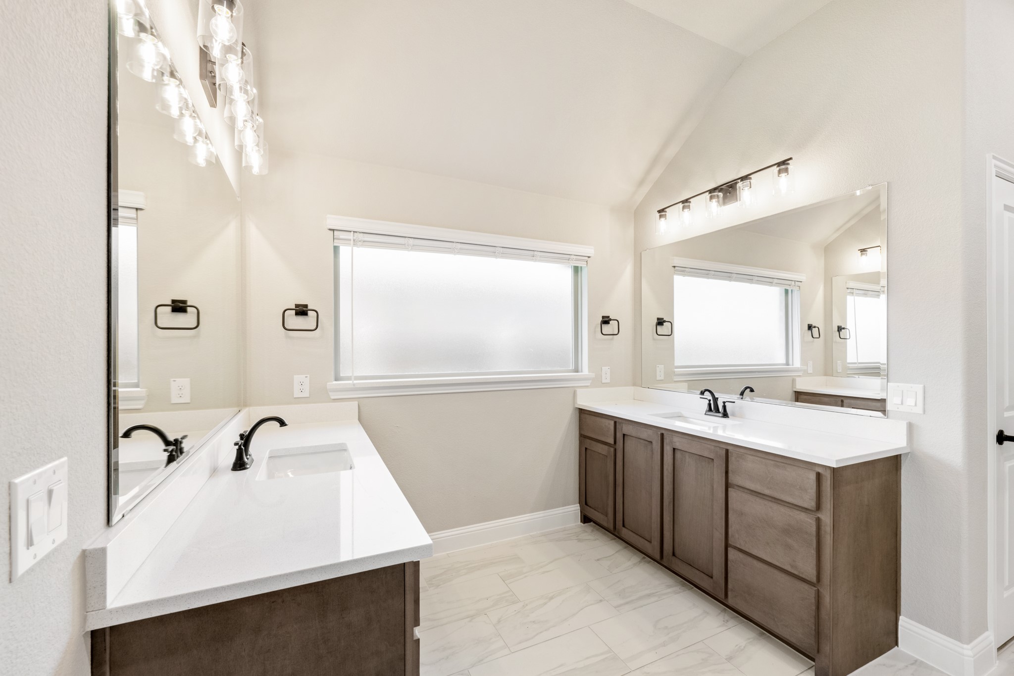 4013 Alpine Street Midlothian TX 76065