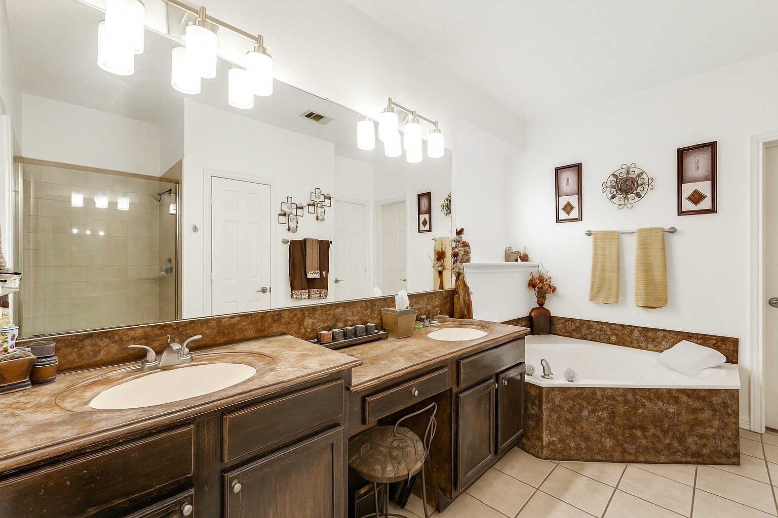 305 Ravenna Road Lake Dallas TX 75065