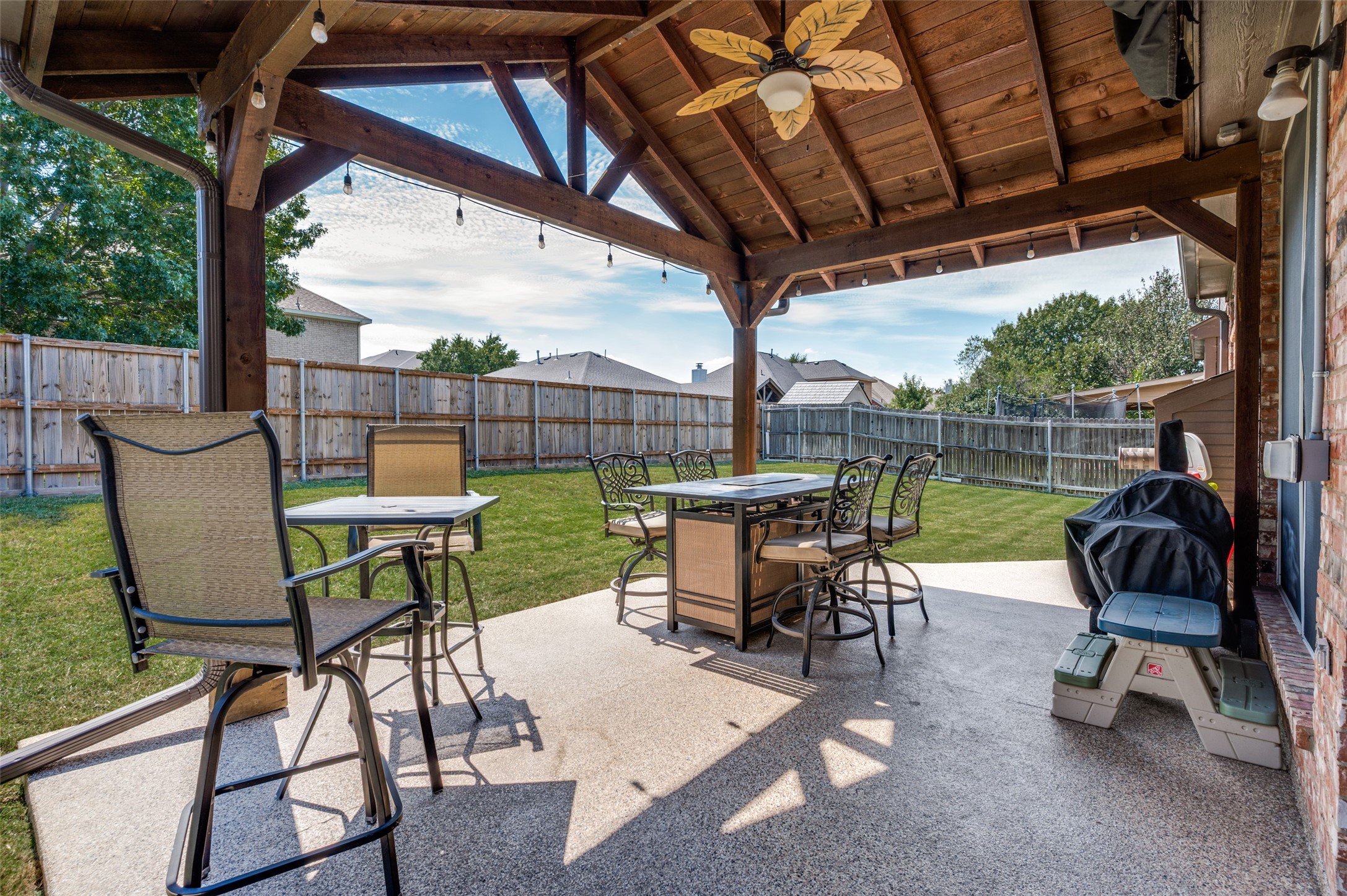 305 Ravenna Road Lake Dallas TX 75065