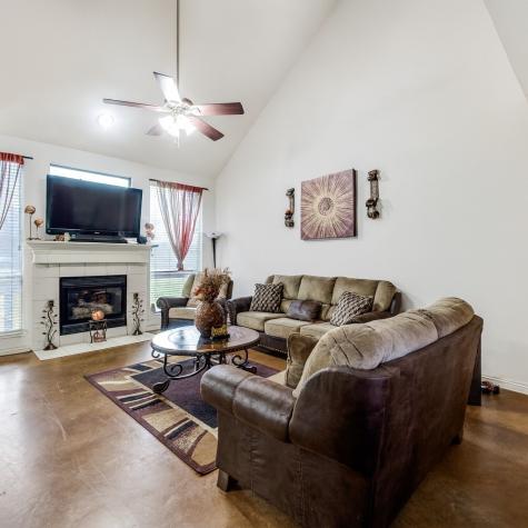 305 Ravenna Road Lake Dallas TX 75065
