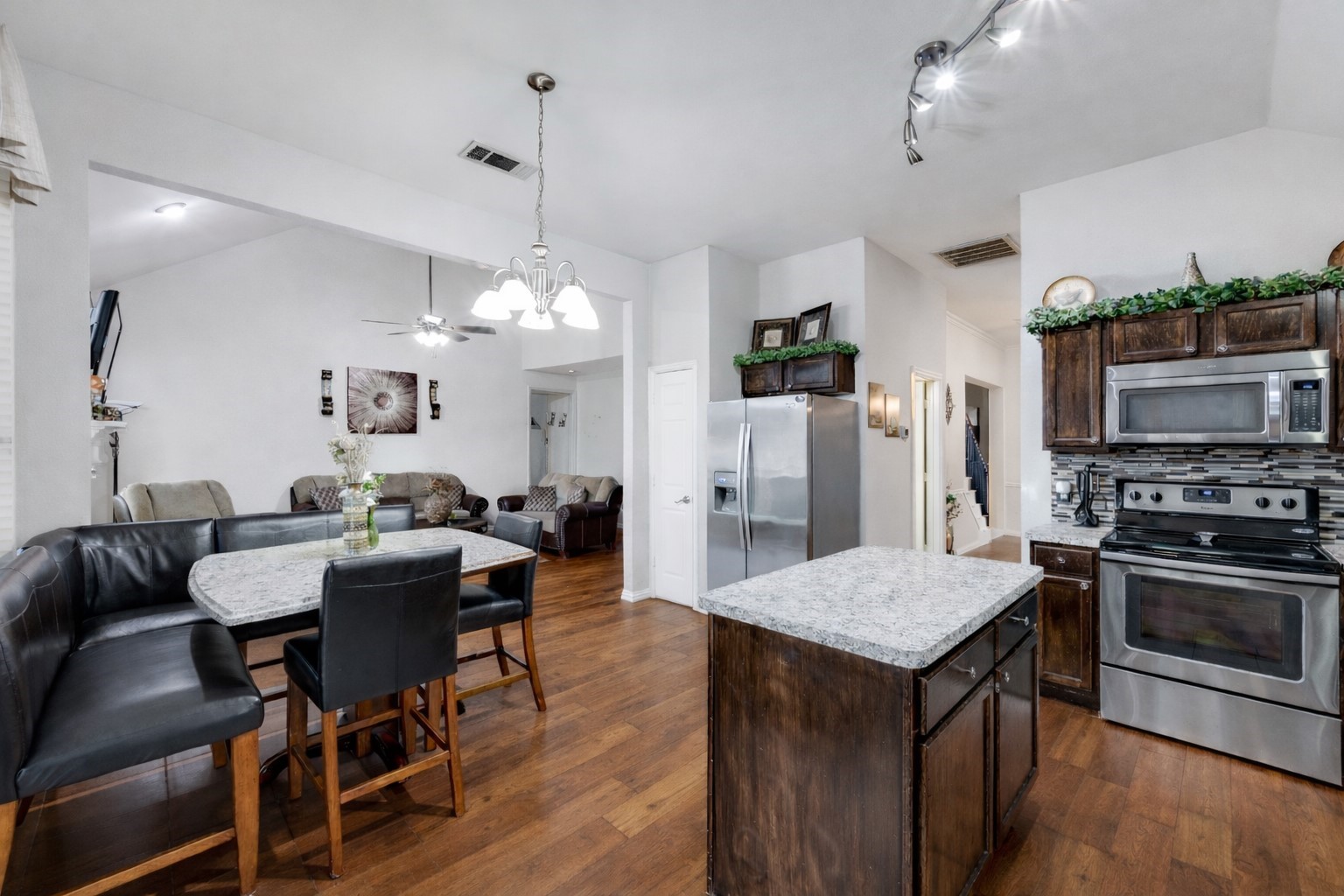 305 Ravenna Road Lake Dallas TX 75065