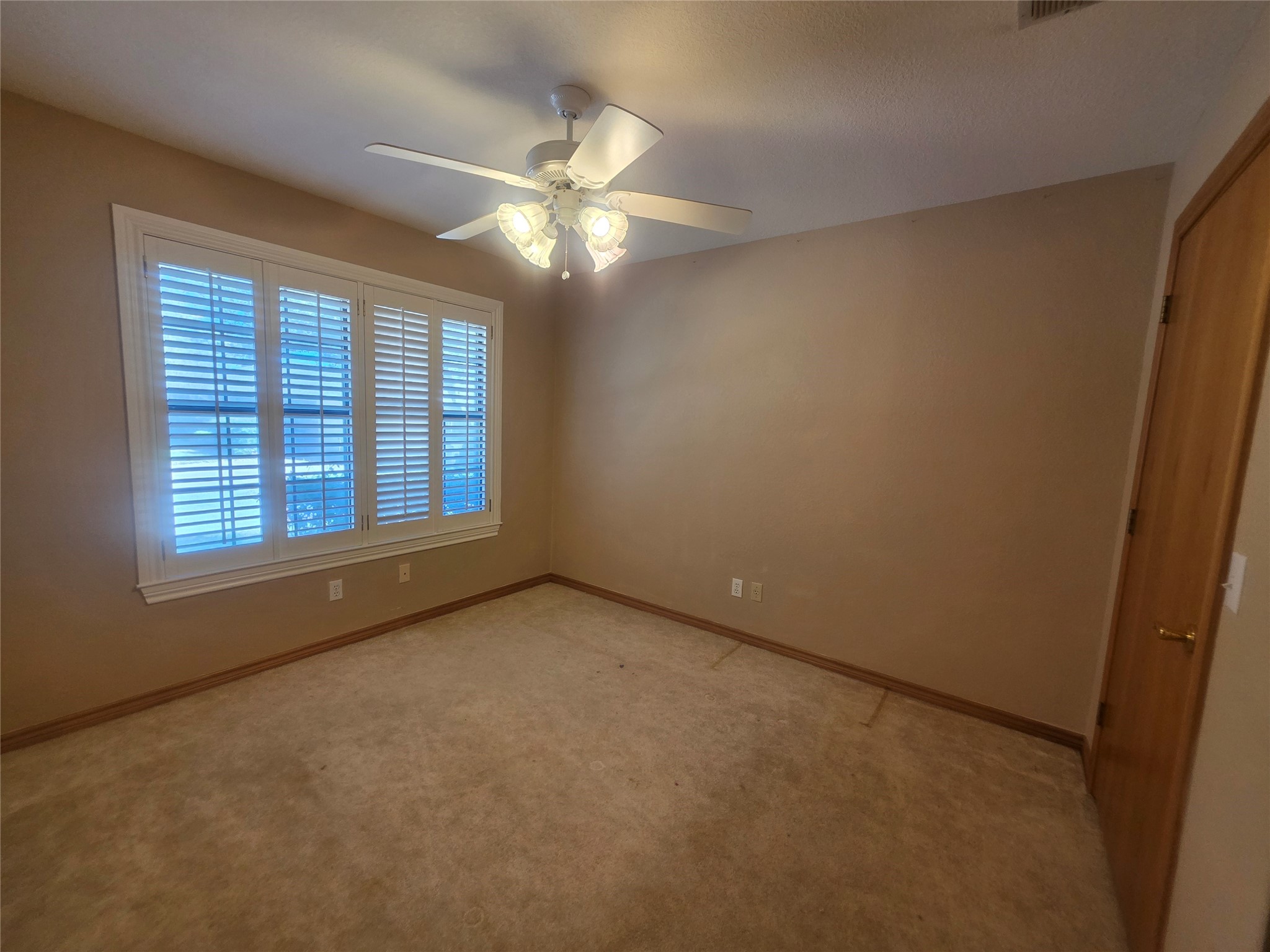 1404 Roanoake Drive Graham TX 76450
