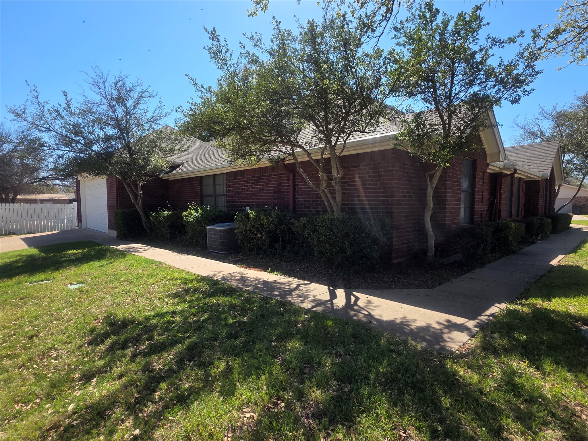 1404 Roanoake Drive Graham TX 76450