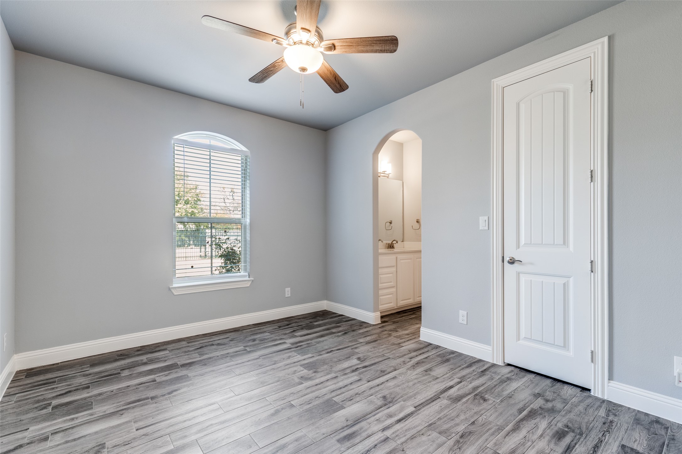 5108 Waterview Drive Arlington TX 76016