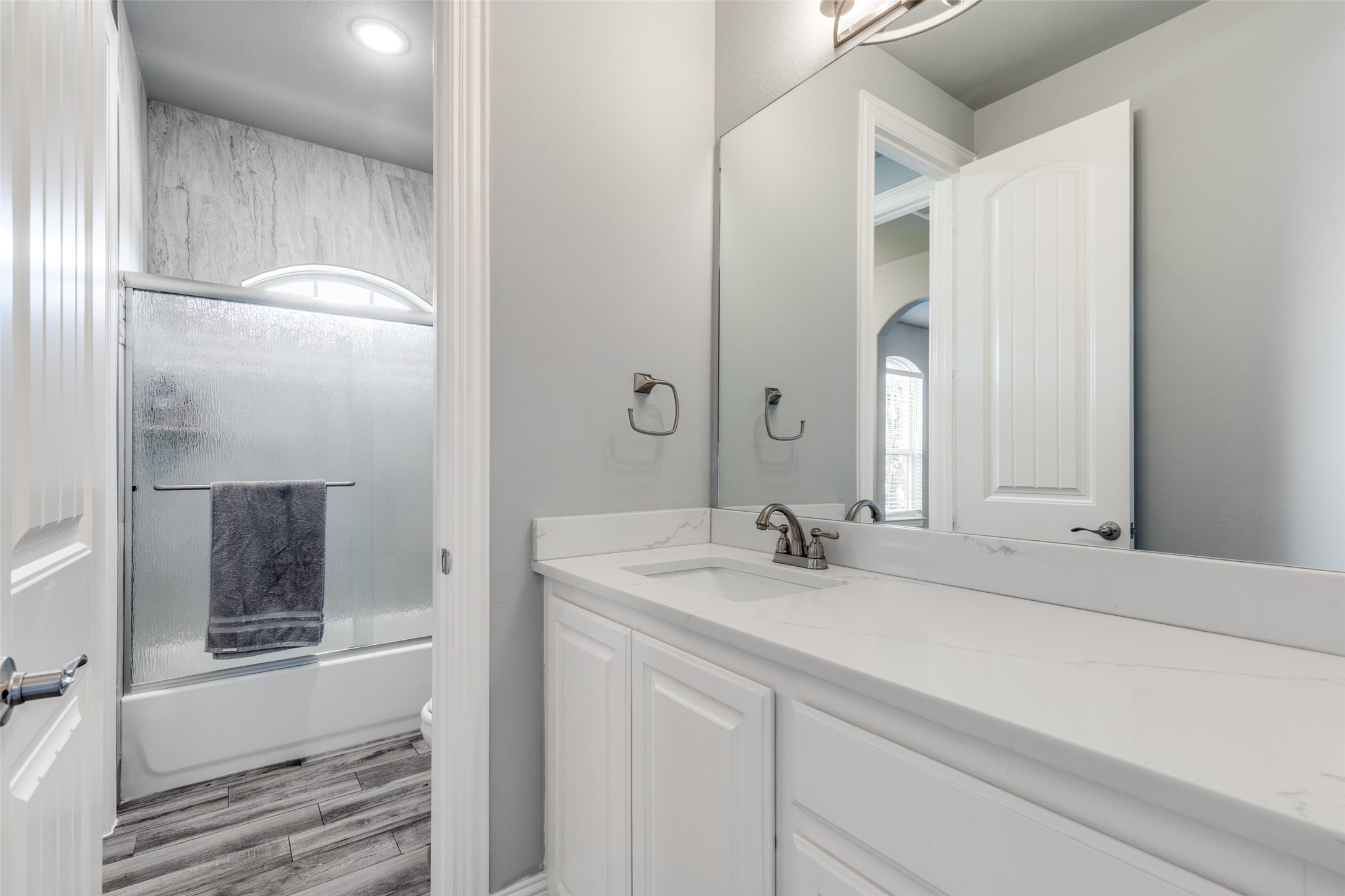 5108 Waterview Drive Arlington TX 76016