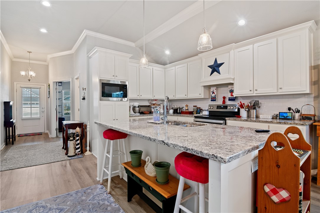 422 Travis Drive Mcgregor TX 76657