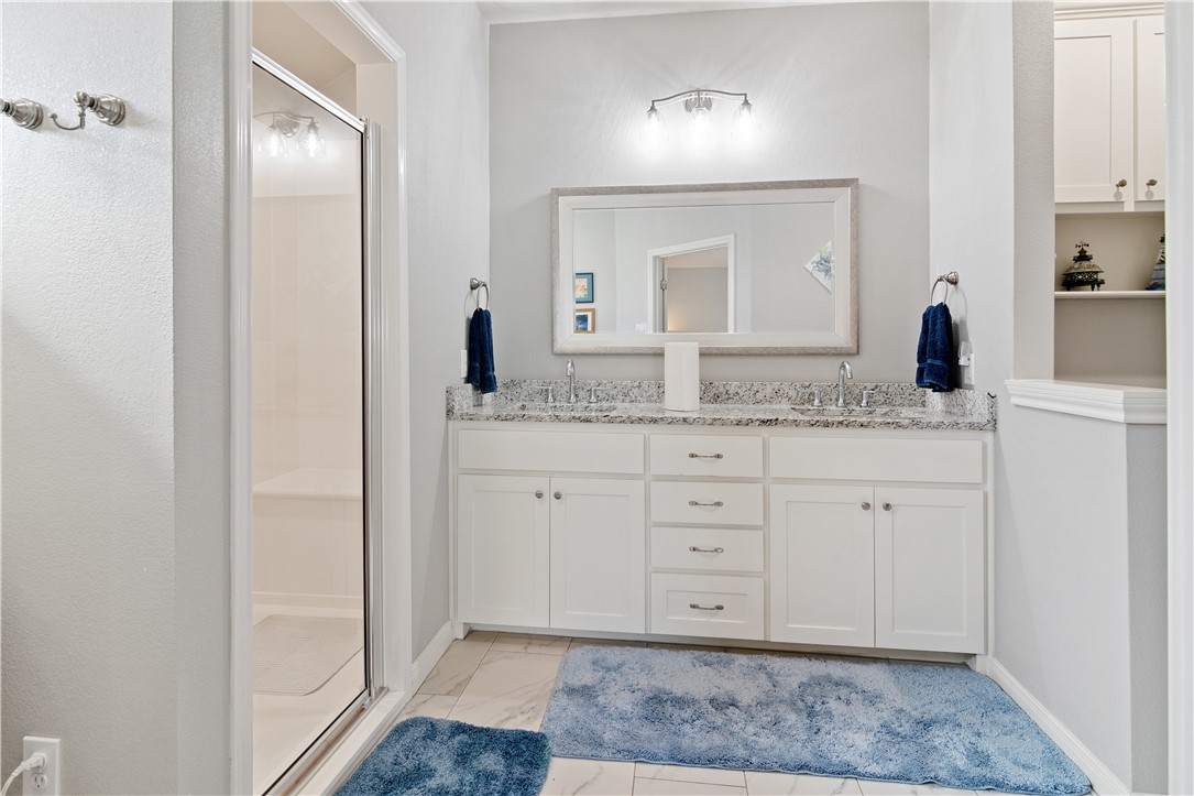 422 Travis Drive Mcgregor TX 76657