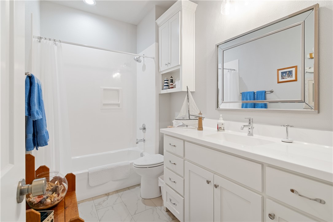 422 Travis Drive Mcgregor TX 76657