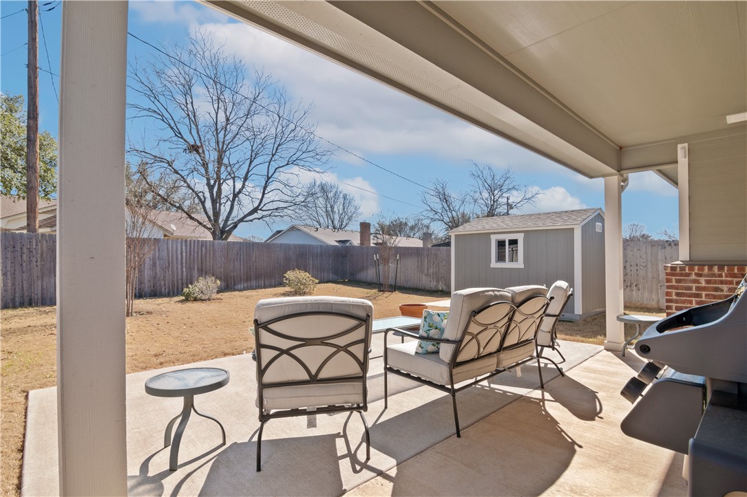 422 Travis Drive Mcgregor TX 76657
