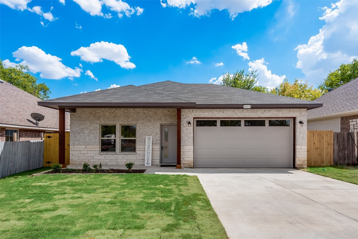 1614 E Arlington Avenue Fort Worth TX 76104