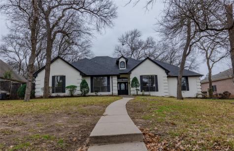 1125 NW Renfro Street Burleson TX 76028