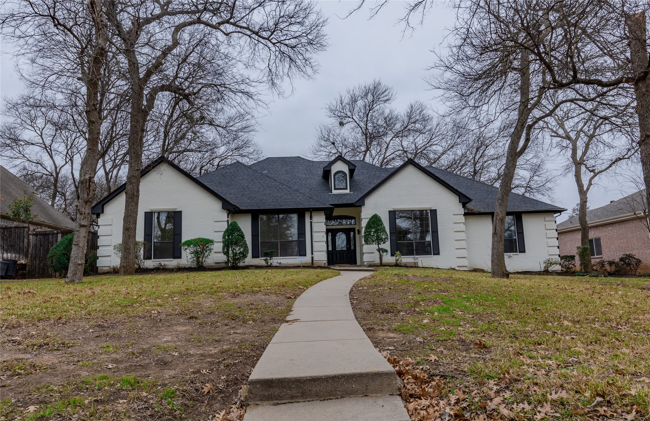 1125 NW Renfro Street Burleson TX 76028