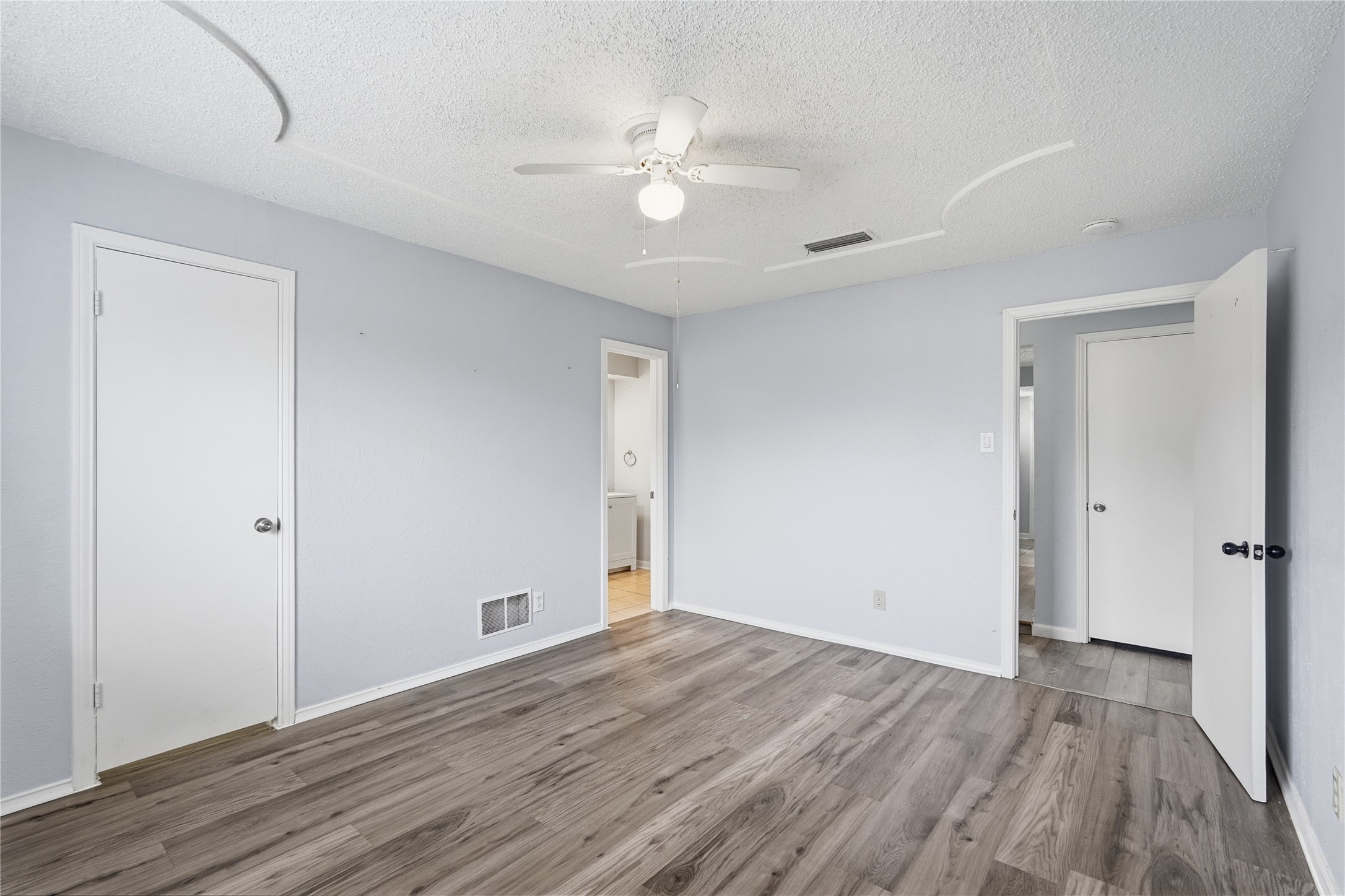 5209 Daytona Drive Garland TX 75043