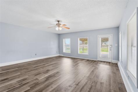5209 Daytona Drive Garland TX 75043