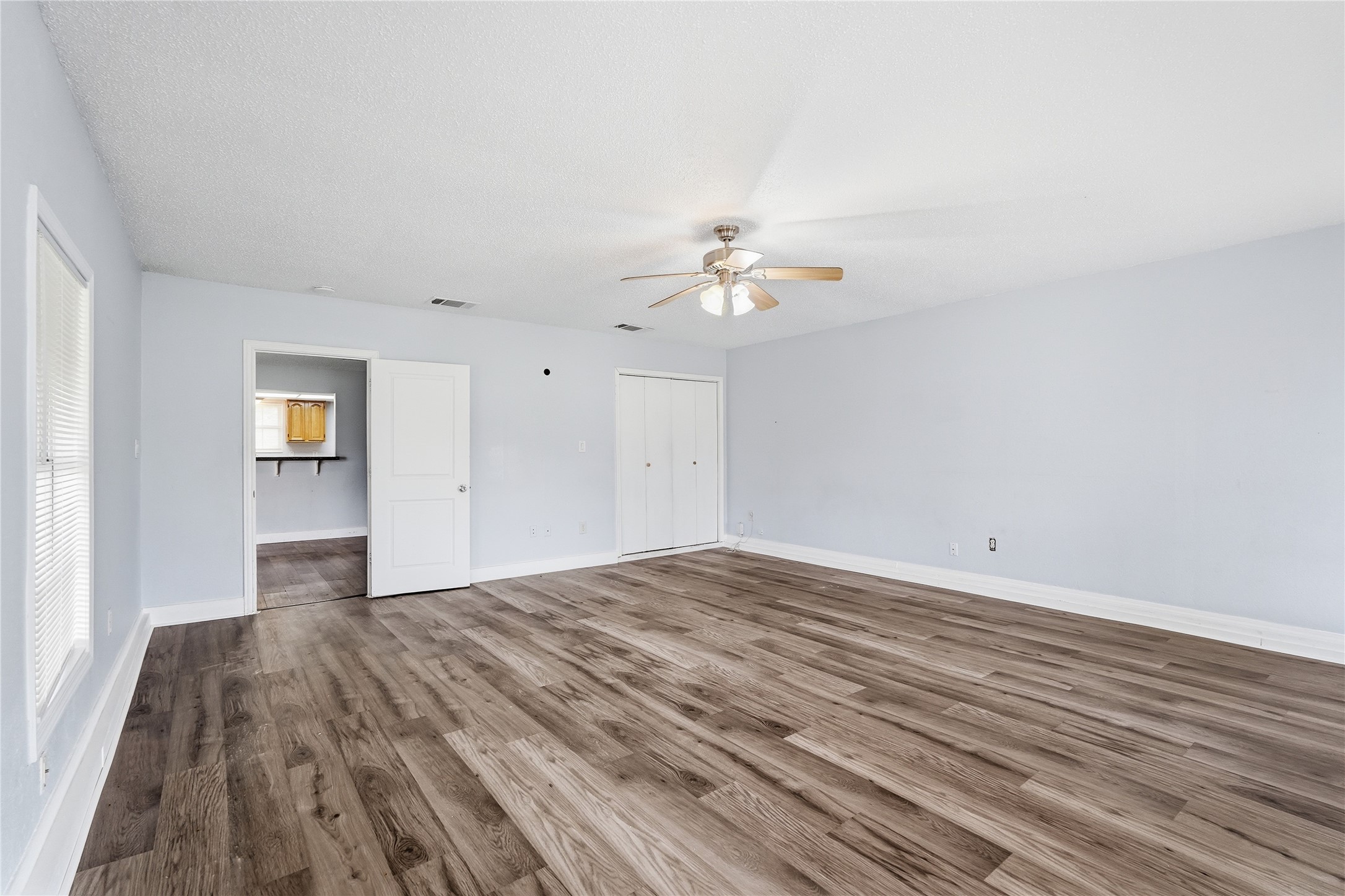 5209 Daytona Drive Garland TX 75043