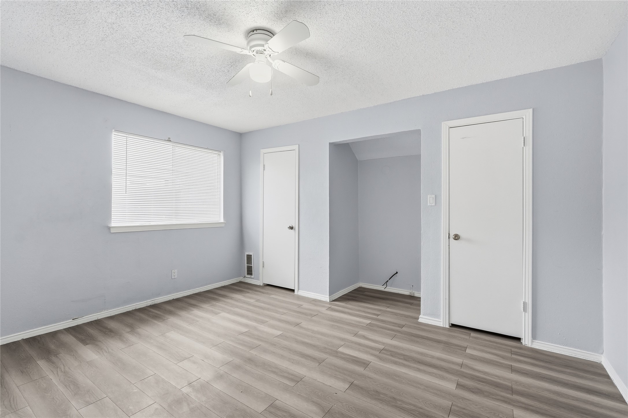 5209 Daytona Drive Garland TX 75043