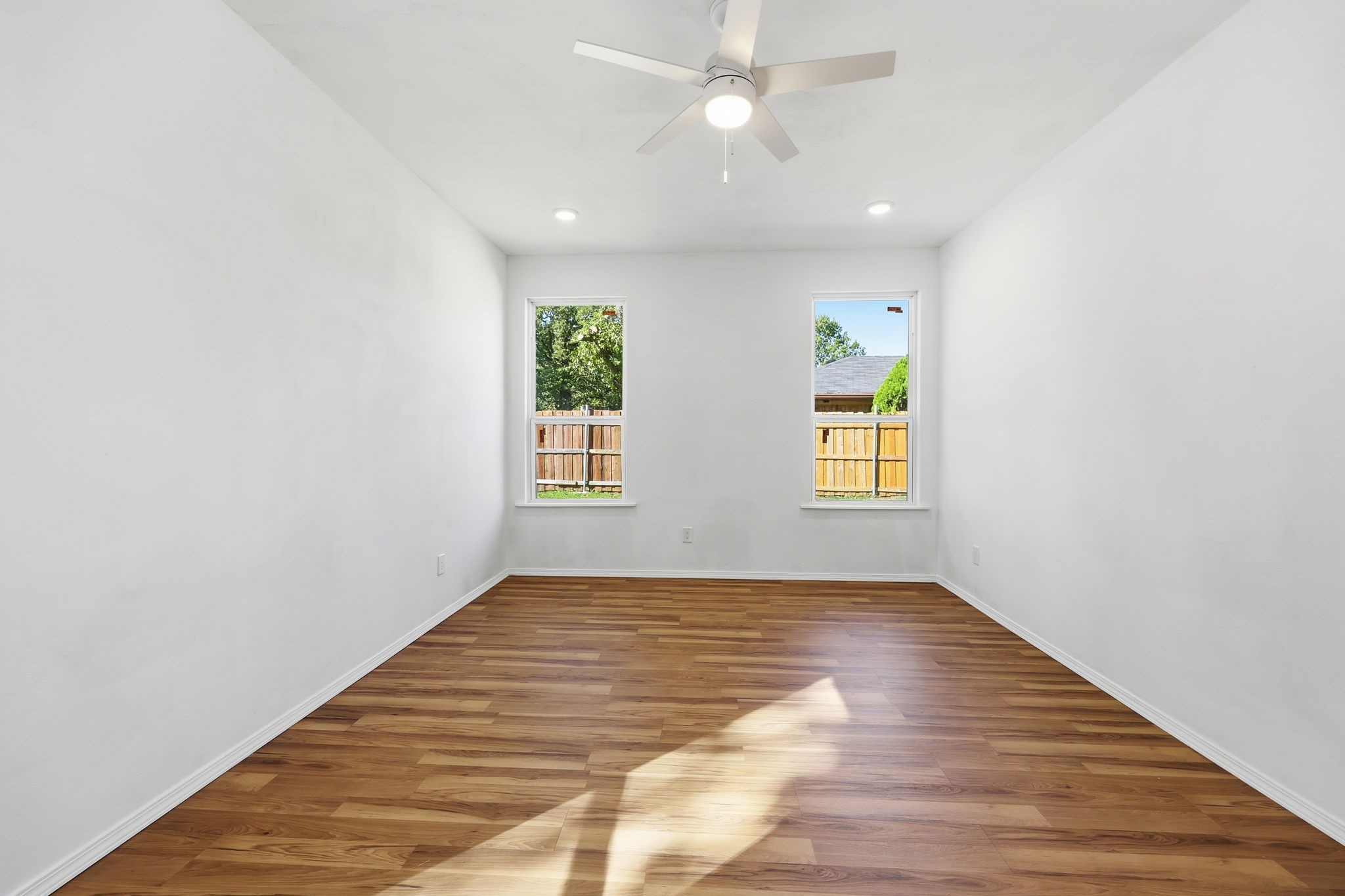 214 Pembrook Street Lake Dallas TX 75065