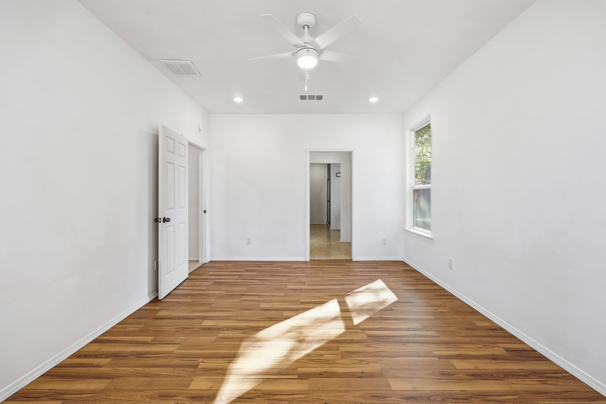 214 Pembrook Street Lake Dallas TX 75065