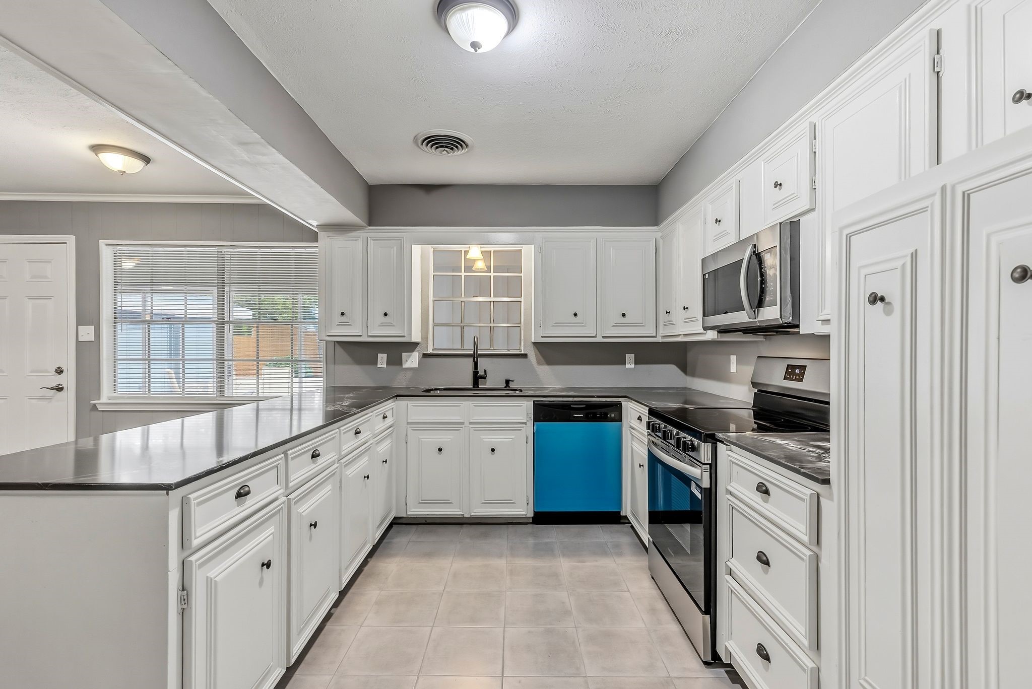 6307 Villa Fontana Street Greenville TX 75402