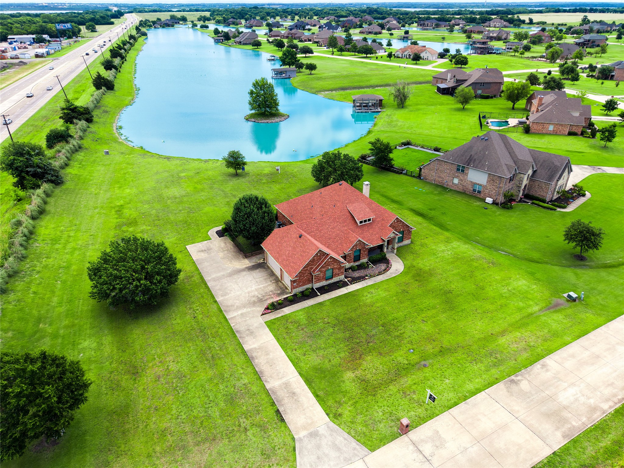 101 Island Way Princeton TX 75407