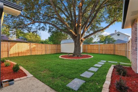 7034 Lo Chalmers Lane Garland TX 75043